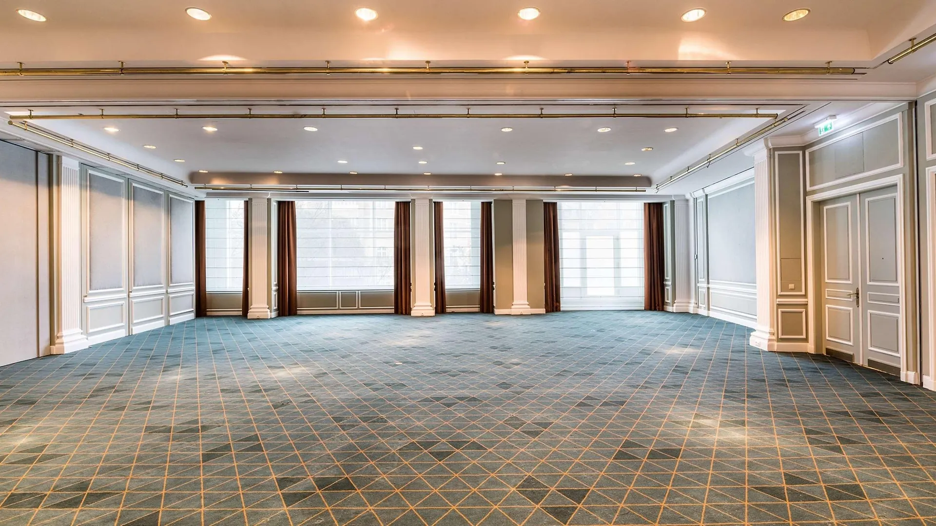 **** Hotel Hilton Brussels Grand Place Bélgica