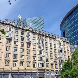 Doubletree By Hilton Brussels Bryssel