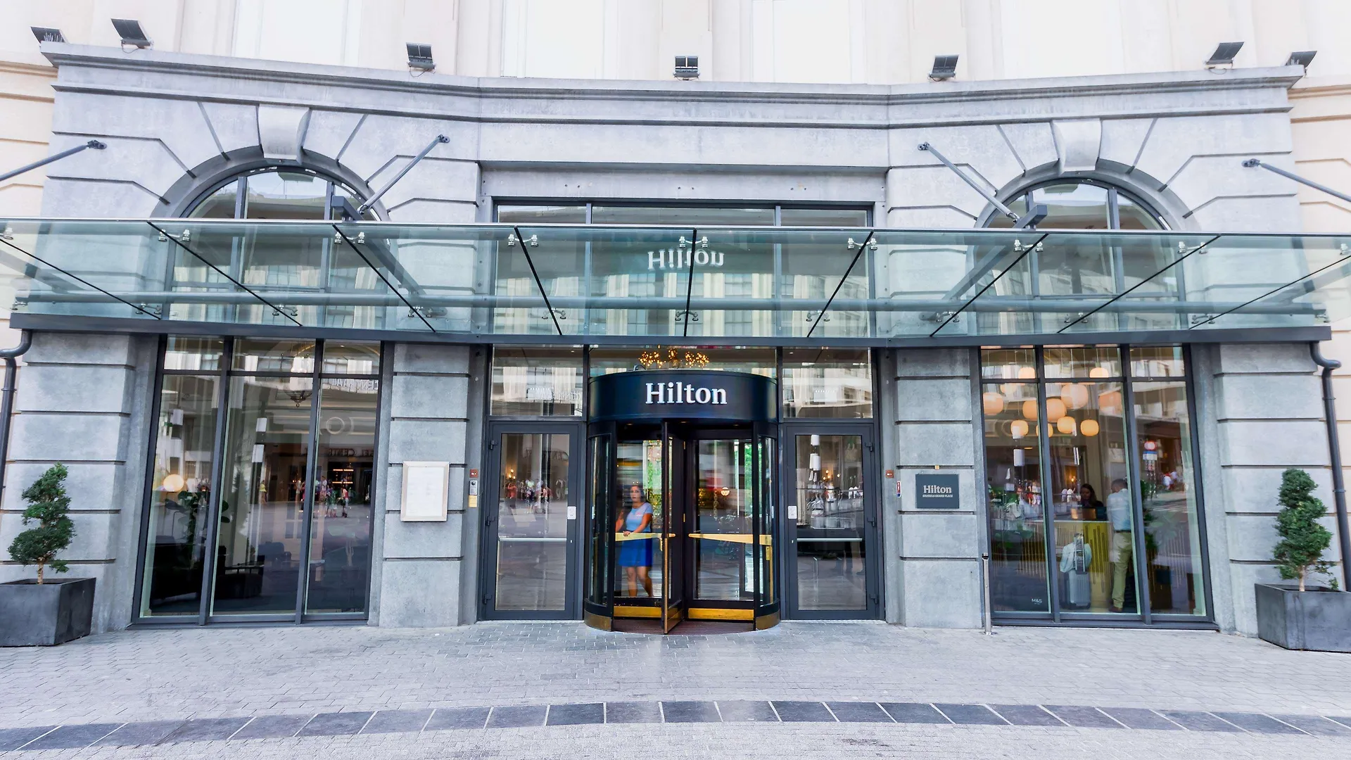 Hilton Brussels Grand Place 4*,