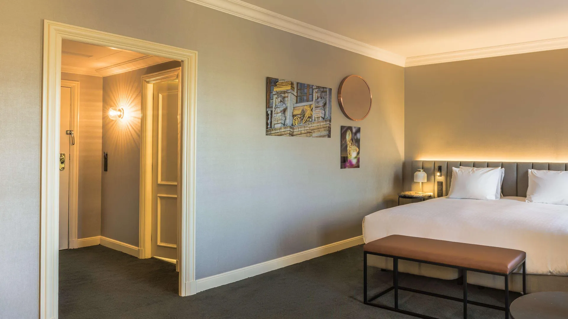 Hilton Brussels Grand Place 4*,  Belgien