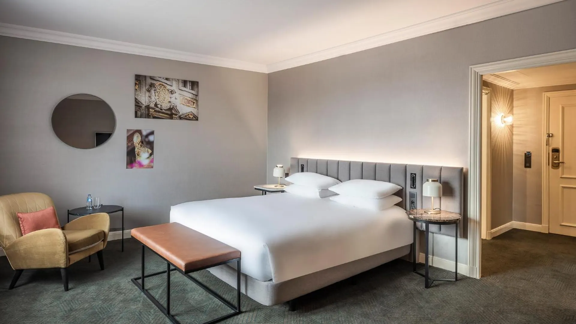 Hotell Hilton Brussels Grand Place