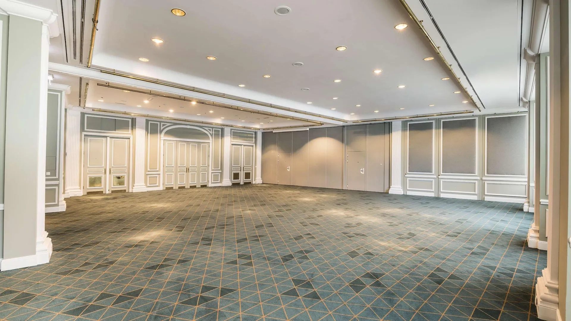 Hilton Brussels Grand Place Hotel